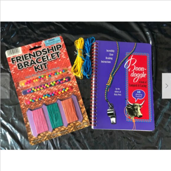 Boondoggle Lanyard+Lacing Plastic Lace & Beads & Klutz Book Friendship Bracelet - Picture 1 of 5